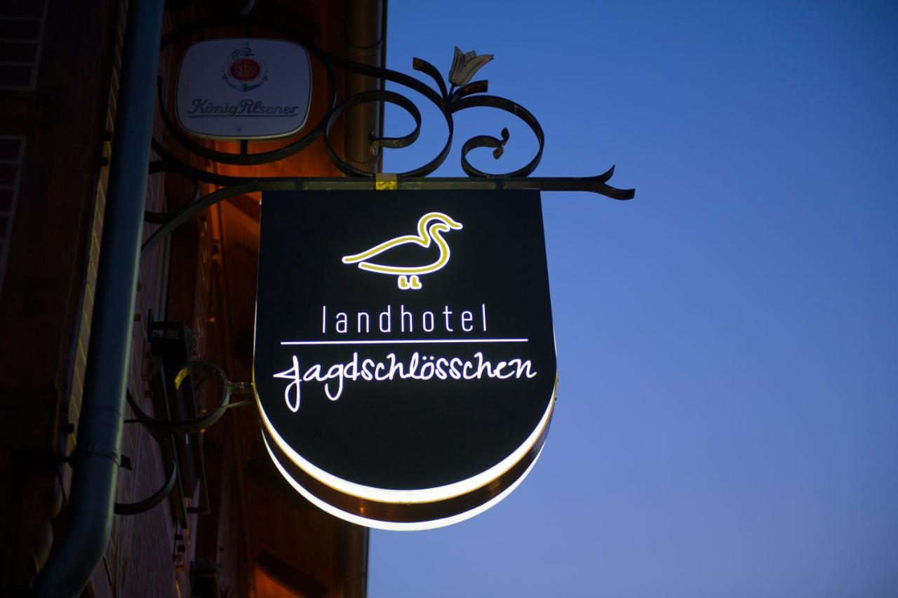 Jagdschloesschen Hotel 3*